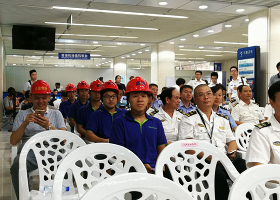 抢修遭台风重创的九洲港口岸，雷速(中国)leisu·官方网页版,义不容辞！